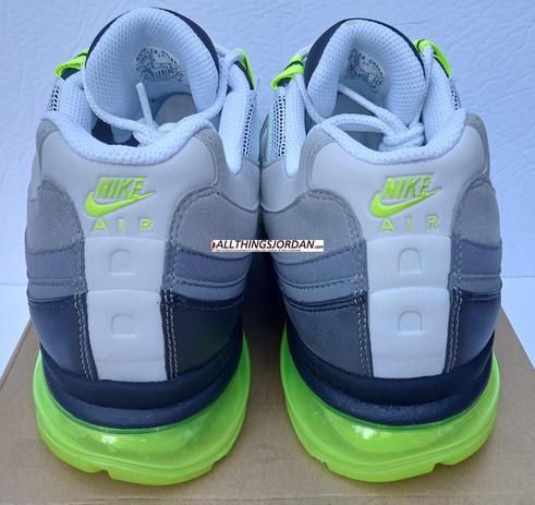 Air Max 24-7 (Neon 95) (Ntrl Grey/Volt-Mdm Gry-Clr Gry) 397252 002 Size US 10.5M